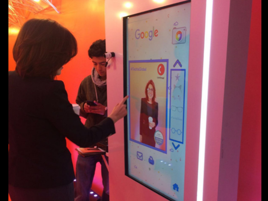 touchscreen booth